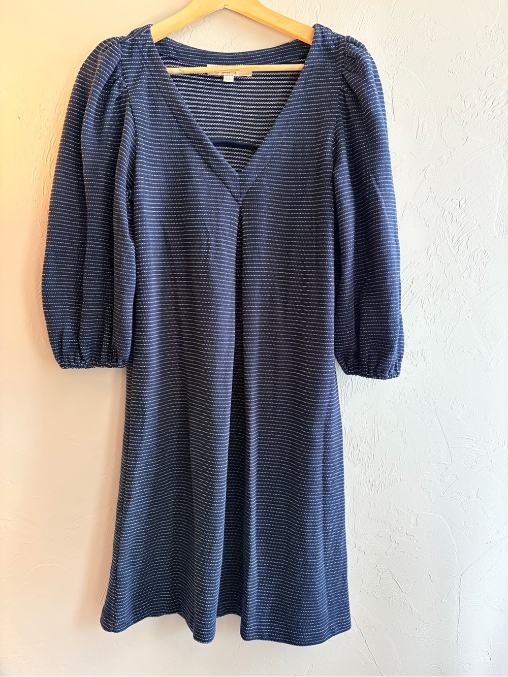 LOFT Blue/White Striped Knit V-Neck 3/4 Puff Sleeve Dress XS Whimsical, Library